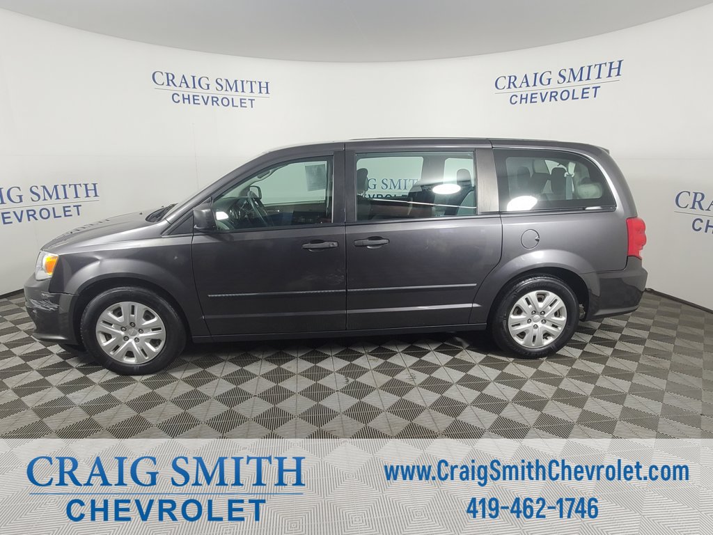 Used 2016 Dodge Grand Caravan American Value Package FWD image 2