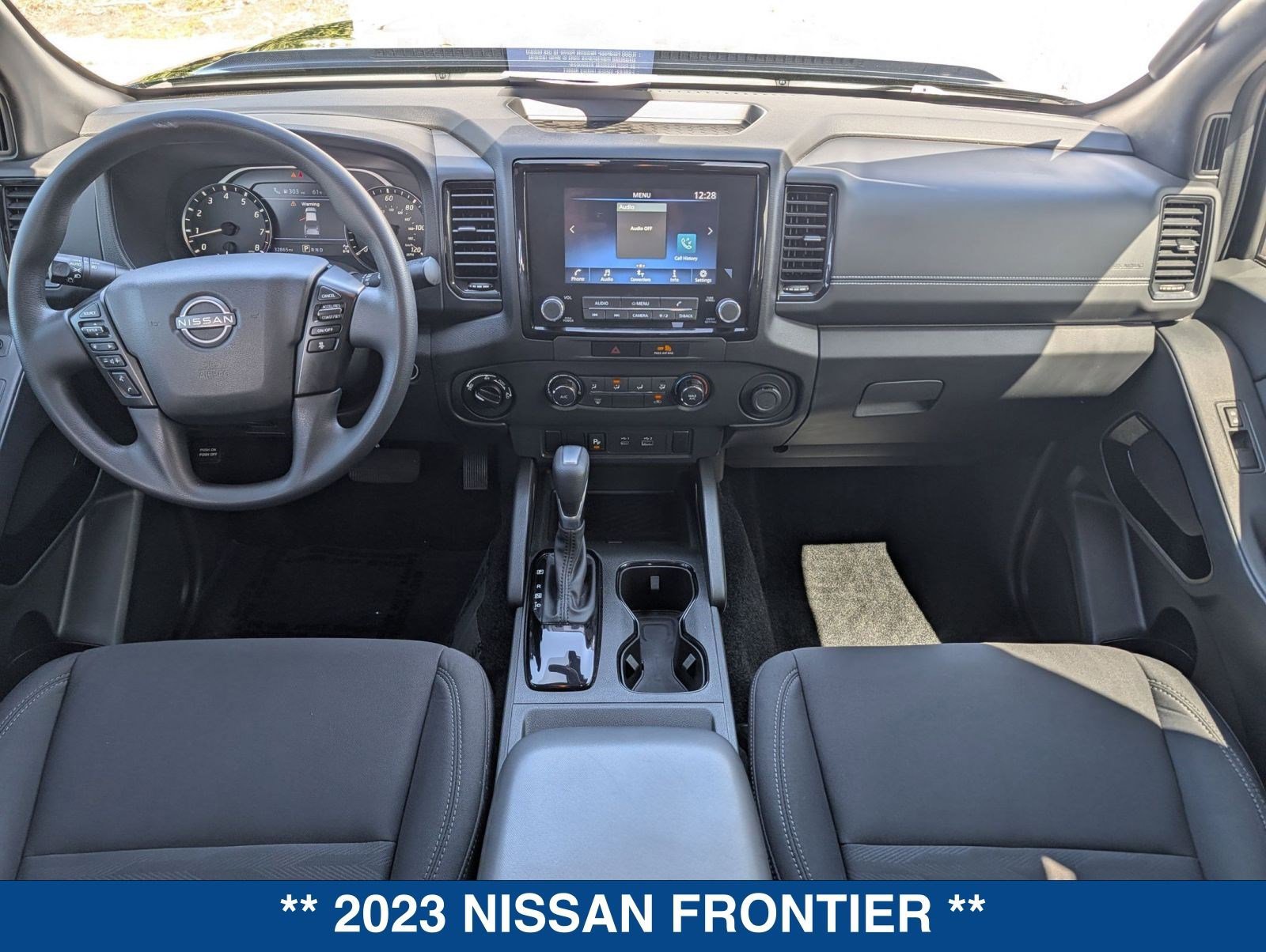 Used 2023 Nissan Frontier SV w/ Midnight Edition Package image 17