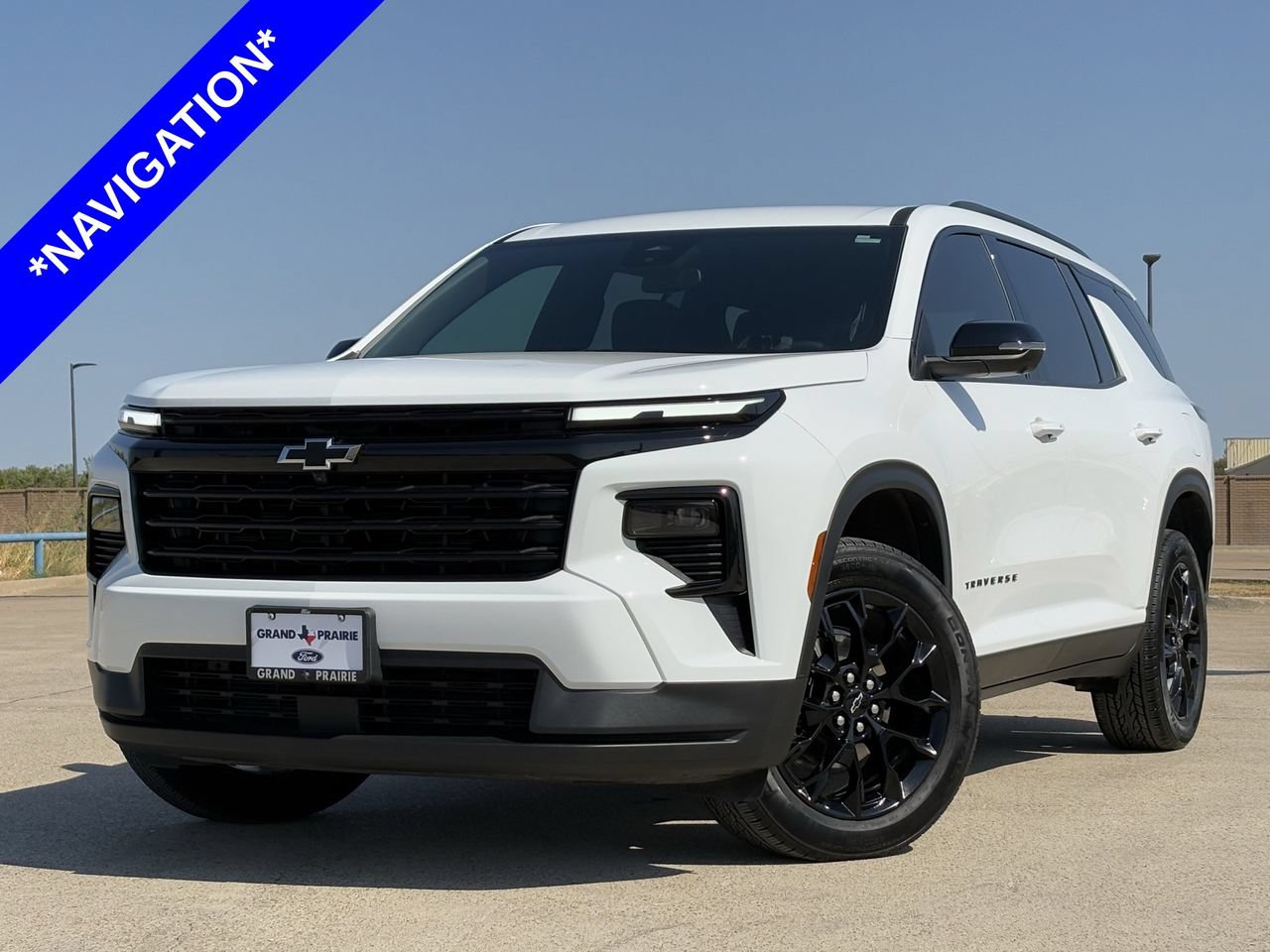Used 2025 Chevrolet Traverse LT w/ Midnight/Sport Edition