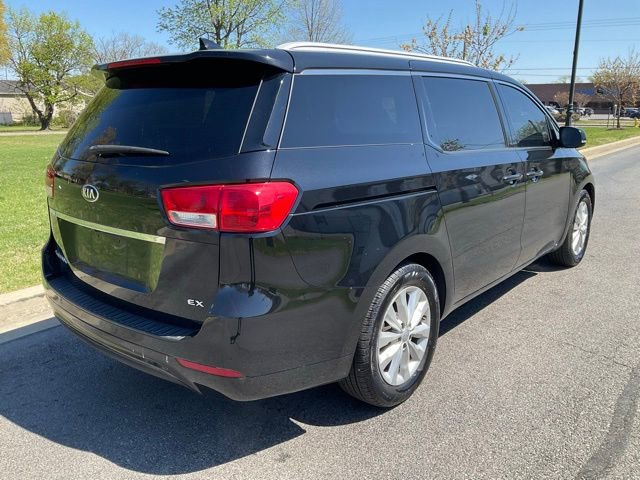 Certified 2017 Kia Sedona EX image 10