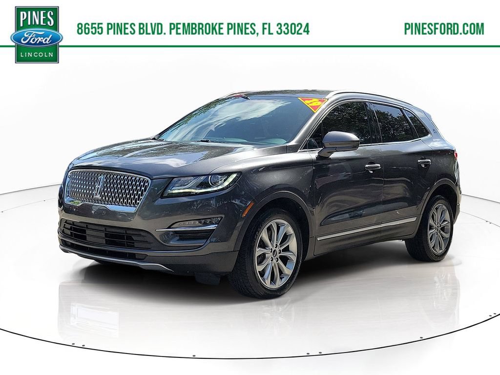 Used 2019 Lincoln MKC Select w/ Select Plus Package FWD image 1