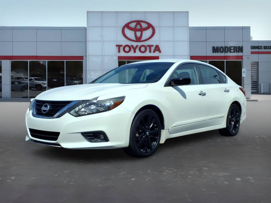 Used 2017 Nissan Altima 2.5 SR w/ Midnight Edition Package FWD video 1