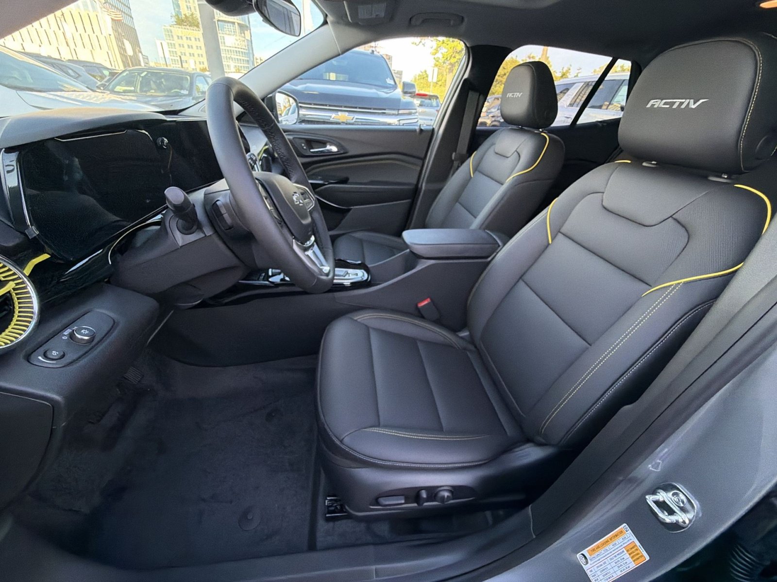 New 2026 Chevrolet Trax ACTIV w/ Sunroof Package FWD image 13
