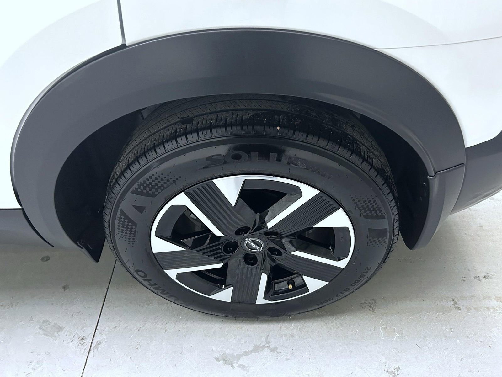 Used 2025 Nissan Kicks SV image 22