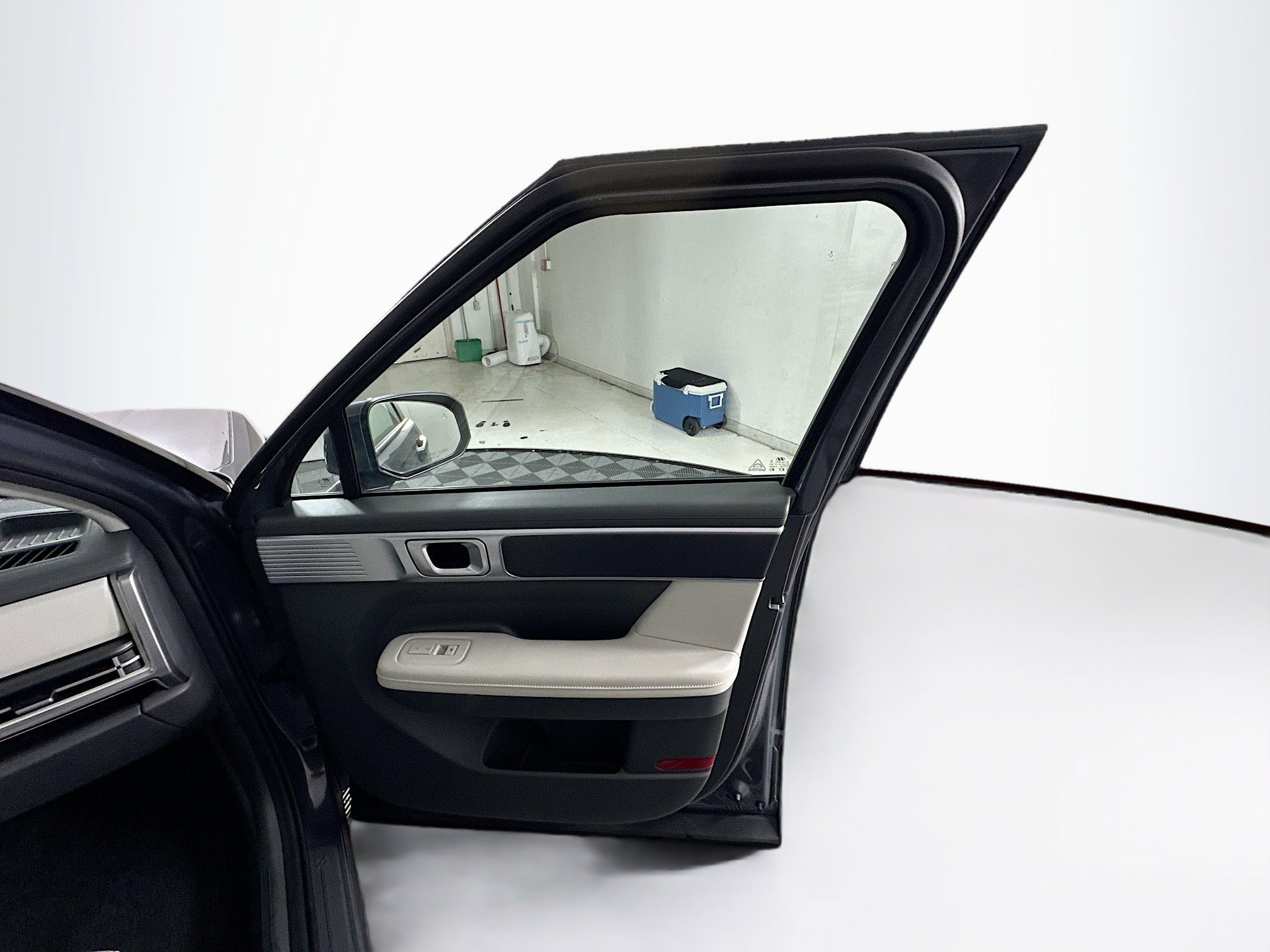 Used 2025 Hyundai Santa Fe SEL FWD image 33