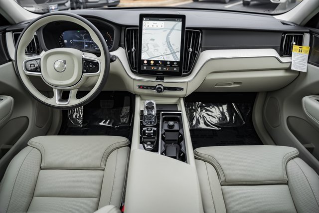 New 2026 Volvo XC60 B5 Ultra w/ Protection Package Premier image 20
