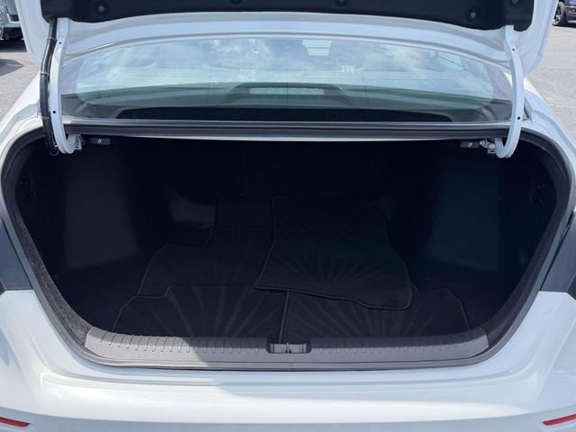 Used 2024 Honda Accord Sport image 9