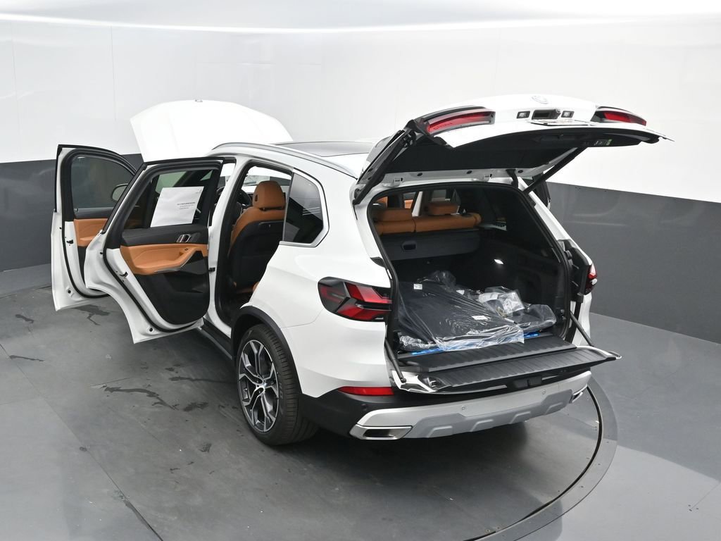 New 2026 BMW X5 xDrive50e AWD/4WD image 59