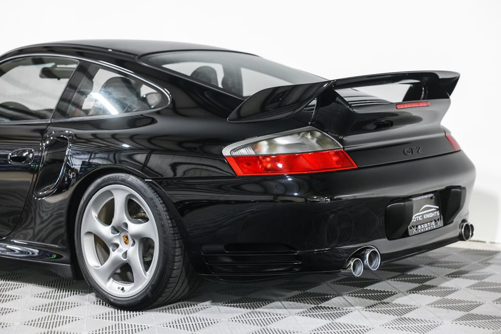 Used 2003 Porsche 911 GT2 RWD image 16