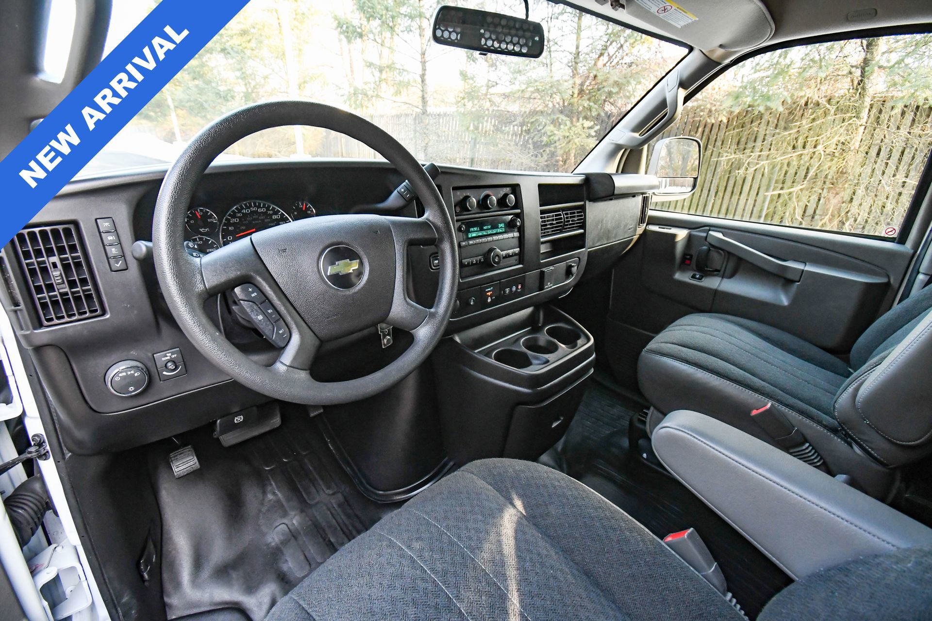 Used 2024 Chevrolet Express 2500 w/ Driver Convenience Package image 10