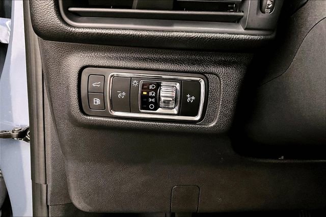 Used 2025 Lincoln Corsair Grand Touring w/ Equipment Group 302A image 36