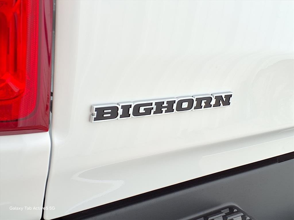 New 2026 RAM 1500 4x4 Crew Cab image 9