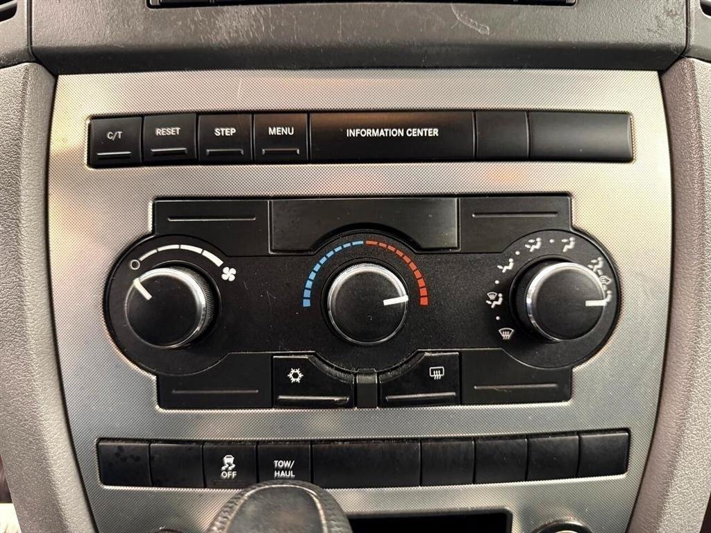 Used 2007 Jeep Grand Cherokee Laredo RWD image 25
