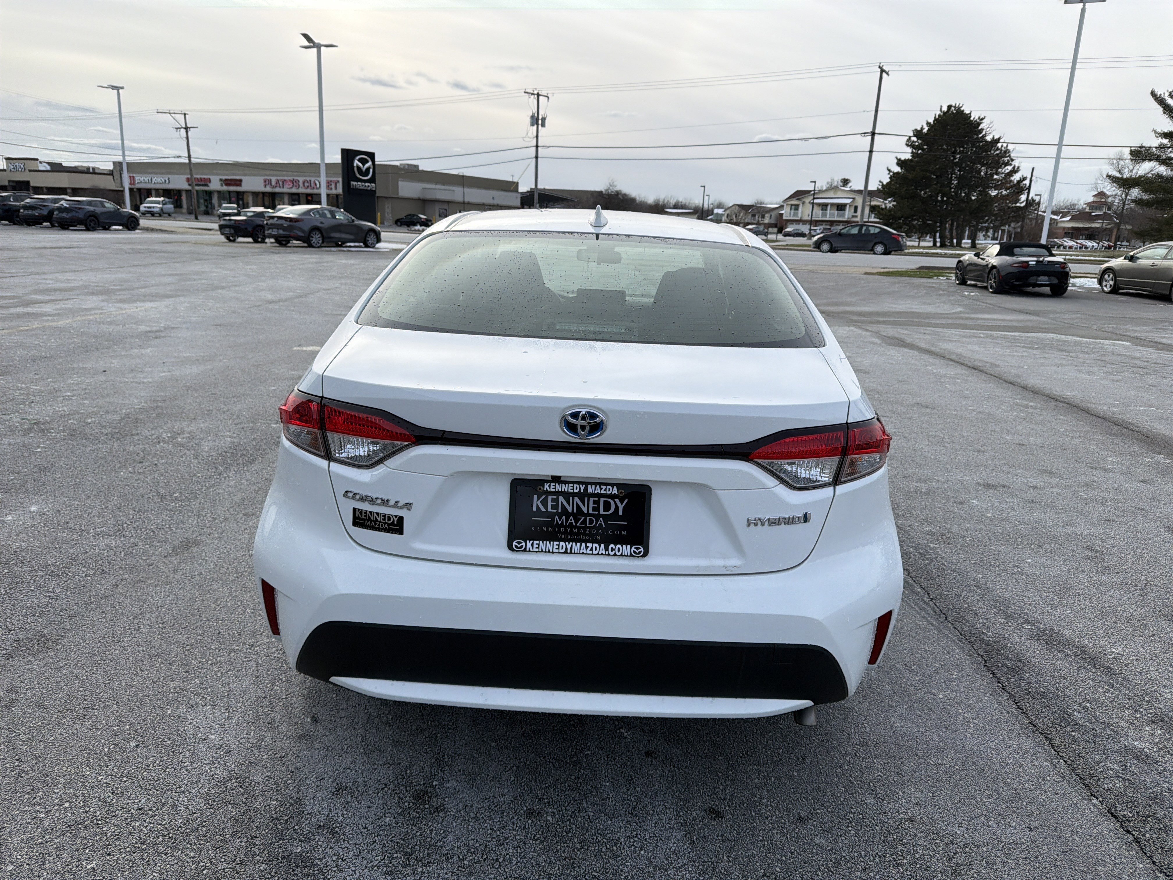 Used 2022 Toyota Corolla LE image 5