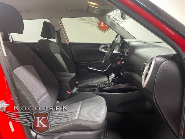 Used 2023 Kia Soul LX w/ LX Technology Package image 22