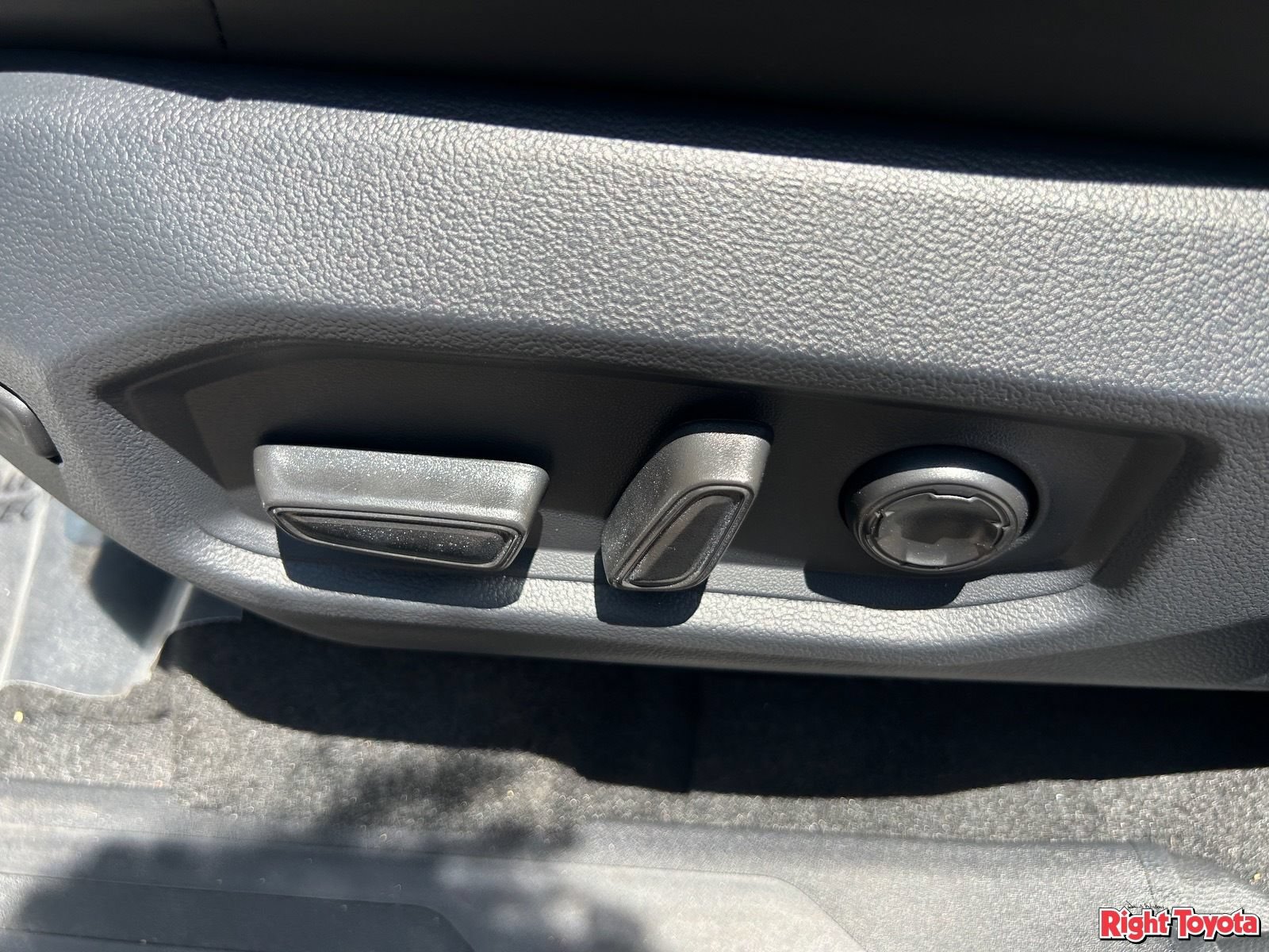 New 2026 Toyota Tundra Platinum AWD/4WD image 23