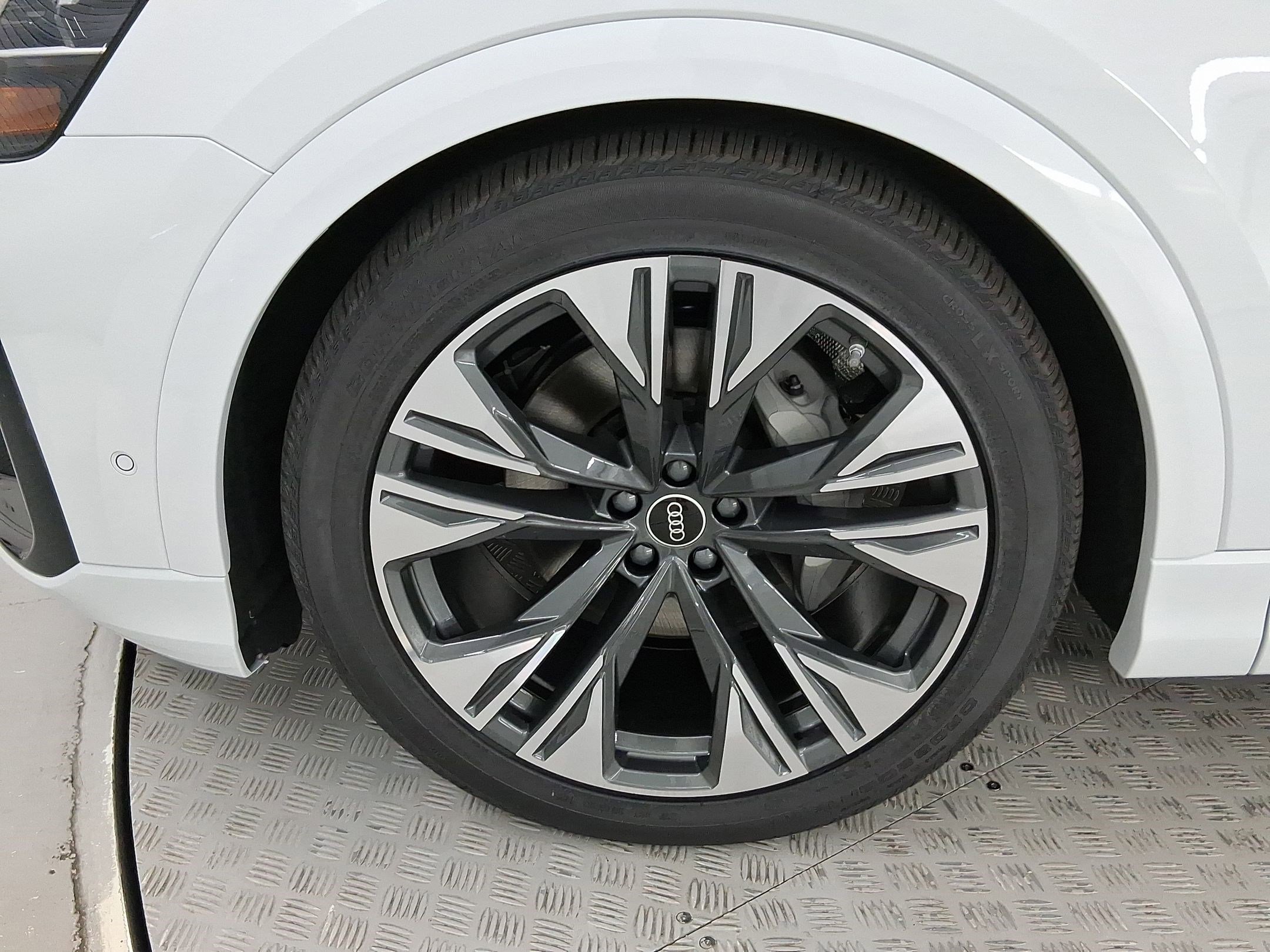 New 2026 Audi Q8 Premium Plus image 11