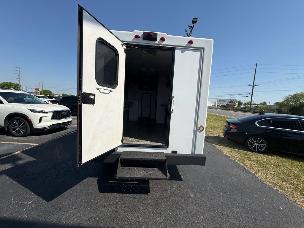 Used 2018 RAM ProMaster 3500 w/ Premium Appearance Group image 5