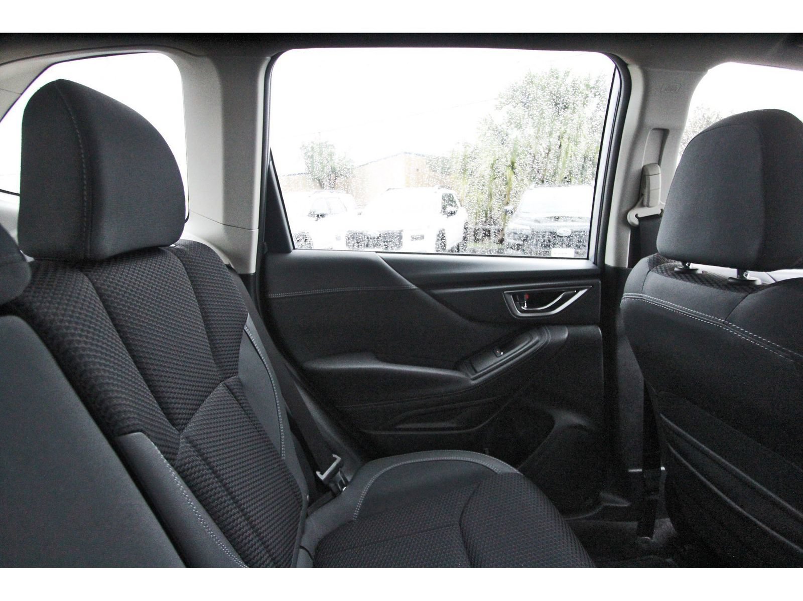 Used 2020 Subaru Forester Premium AWD/4WD image 12