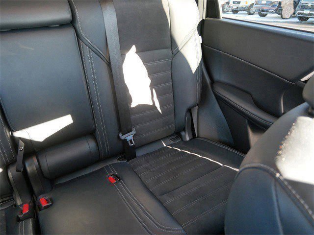 Used 2023 Mitsubishi Outlander SE image 15