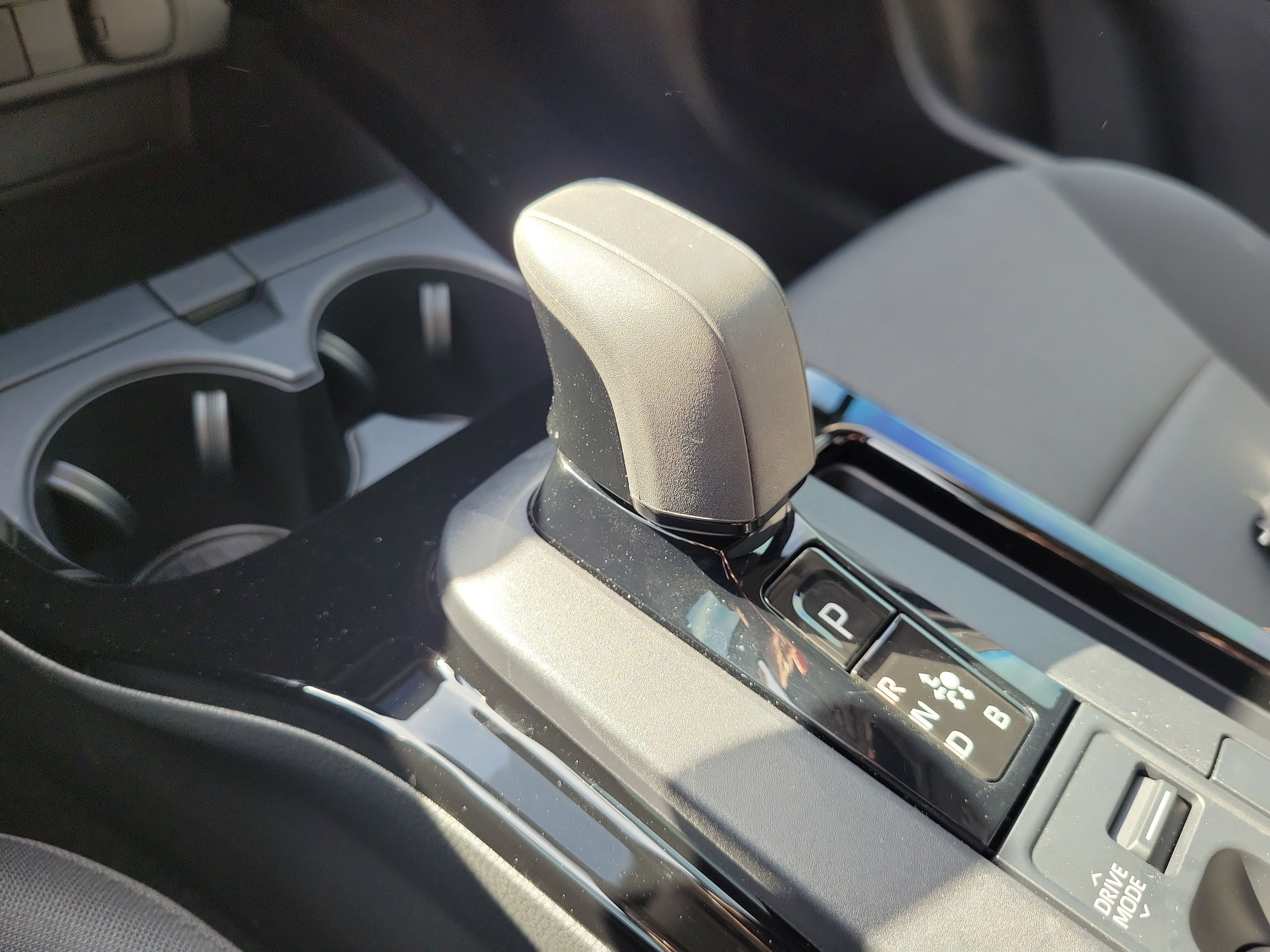 Used 2024 Toyota Prius LE image 28