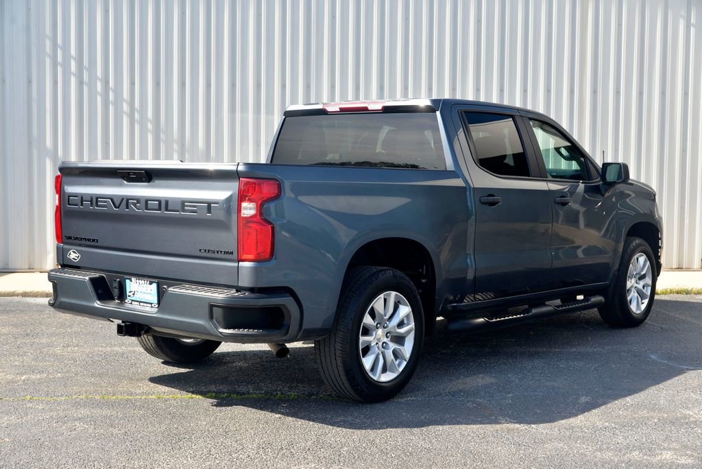 Used 2021 Chevrolet Silverado 1500 Custom w/ LPO, Dark Essentials Package AWD/4WD image 8
