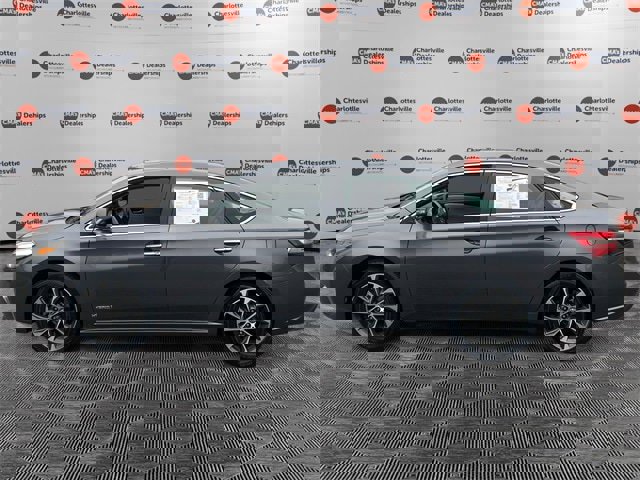 Used 2016 Toyota Avalon XLE Premium image 2