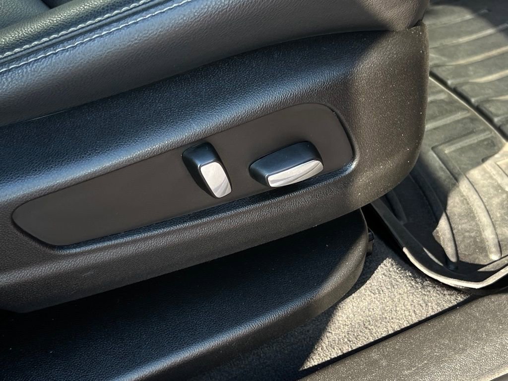 Certified 2023 Cadillac XT6 Luxury image 28