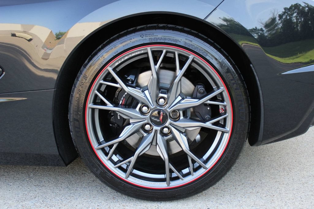 Used 2024 Chevrolet Corvette Stingray Premium Conv w/ Z51 Performance Package RWD image 31