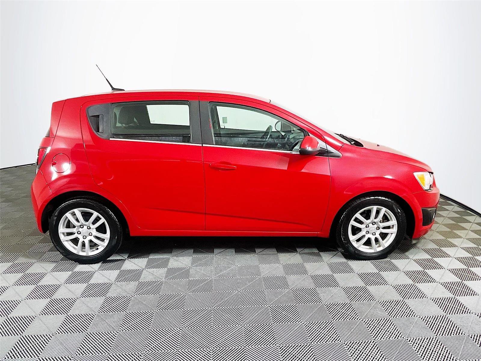 Used 2013 Chevrolet Sonic LT w/ Wheels and Fog Lamp Package image 10