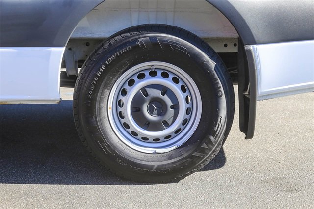 Used 2025 Mercedes-Benz Sprinter 2500 image 12