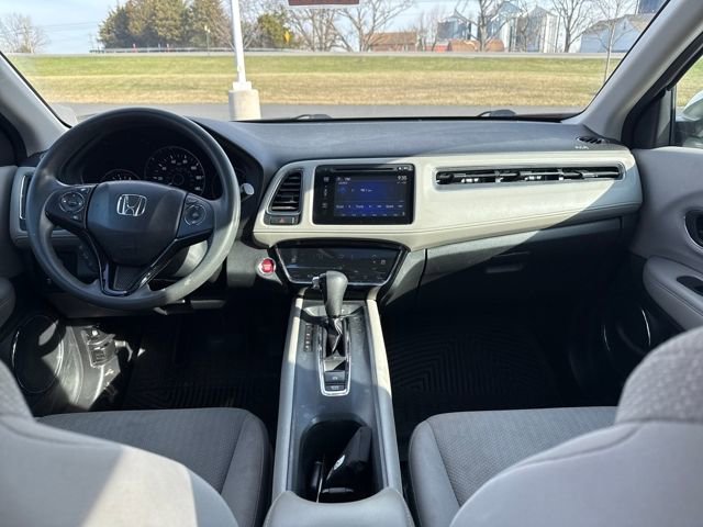 Used 2017 Honda HR-V EX image 18