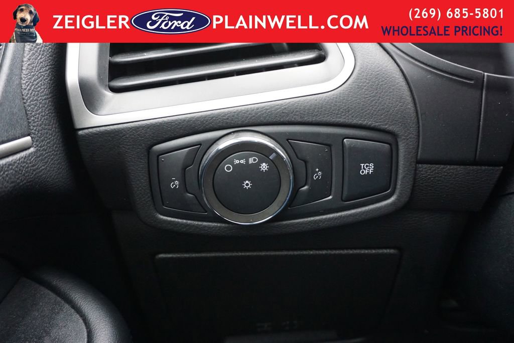 Used 2022 Ford Edge SEL image 29