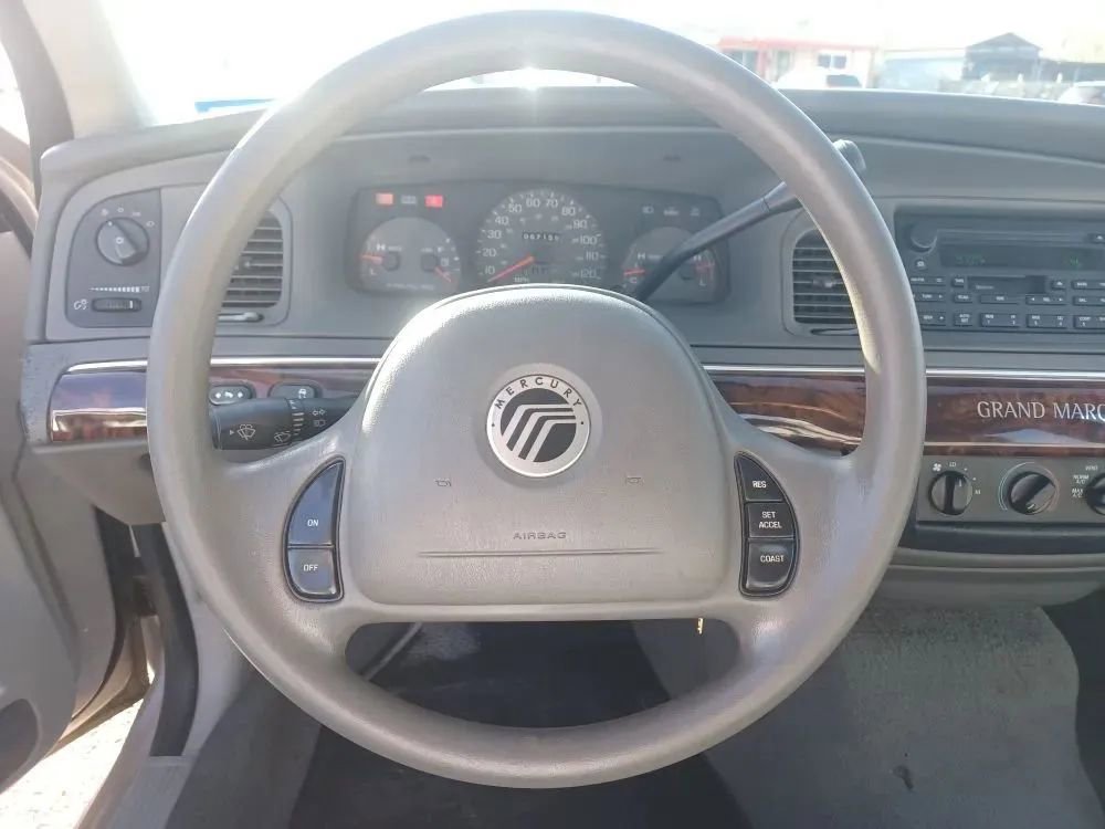 Used 2004 Mercury Grand Marquis GS RWD image 13