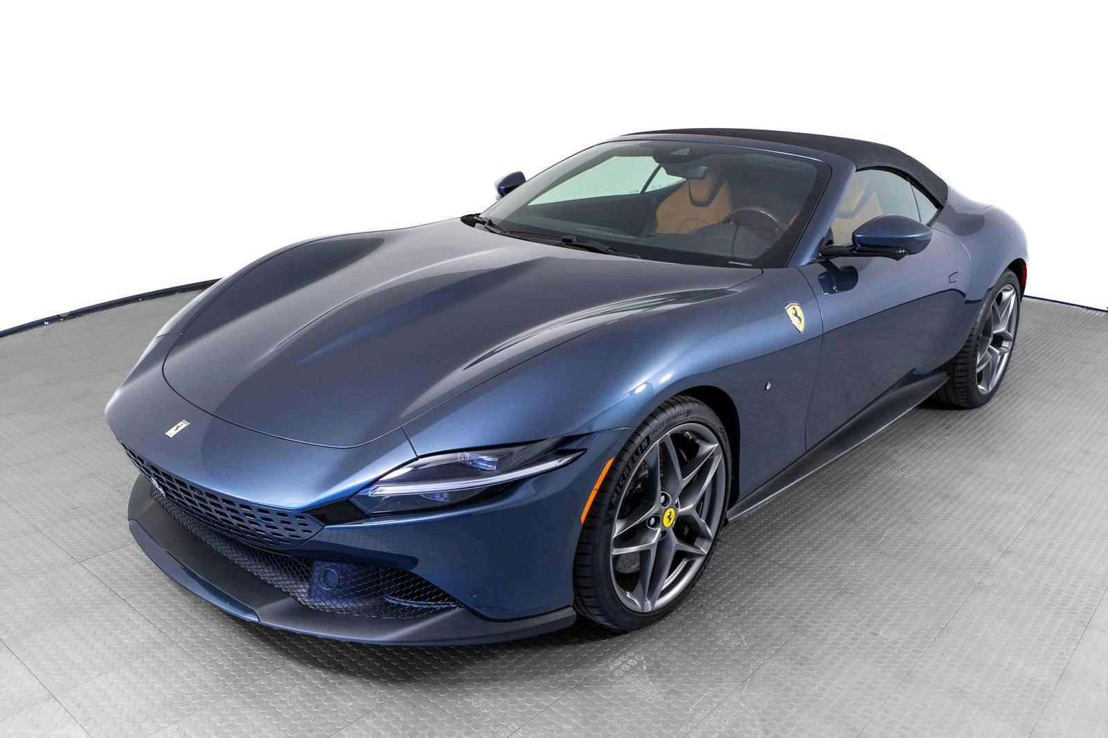 Certified 2025 Ferrari Roma Spider image 20