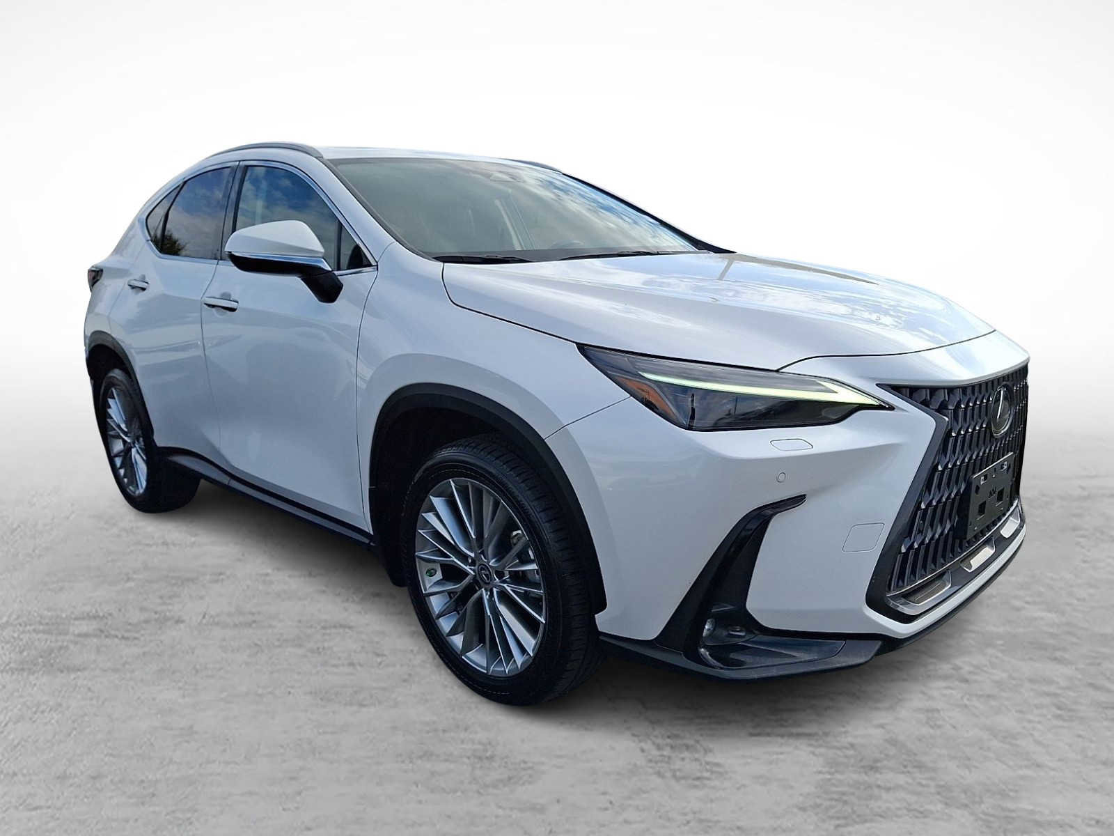 Used 2023 Lexus NX 350 AWD image 3