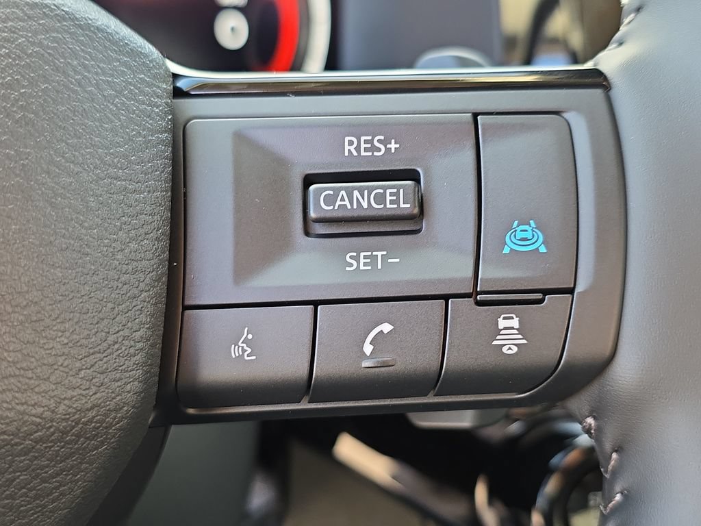 New 2026 Nissan Pathfinder Platinum AWD/4WD image 30