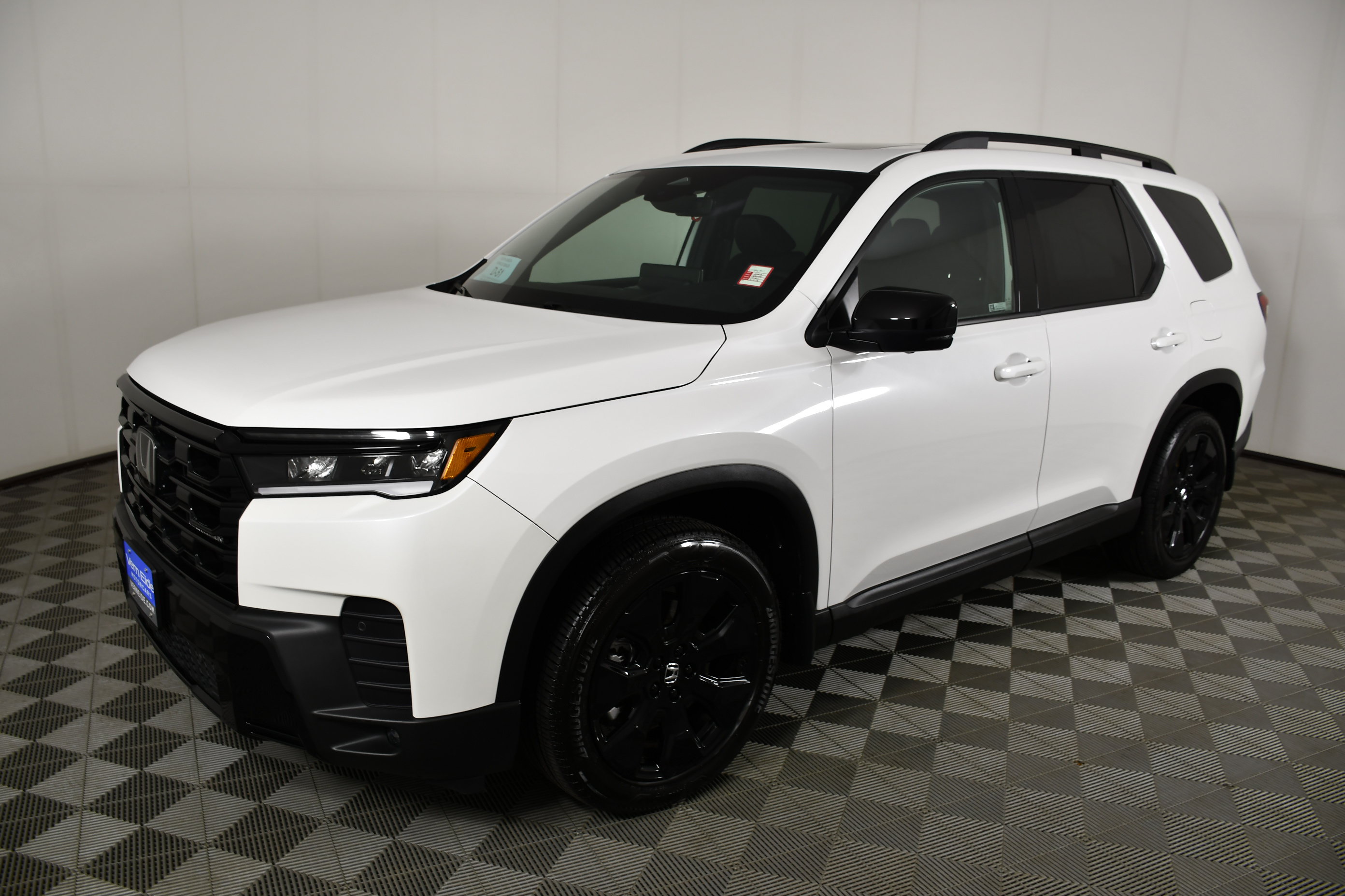 Certified 2026 Honda Pilot Black Edition image 10
