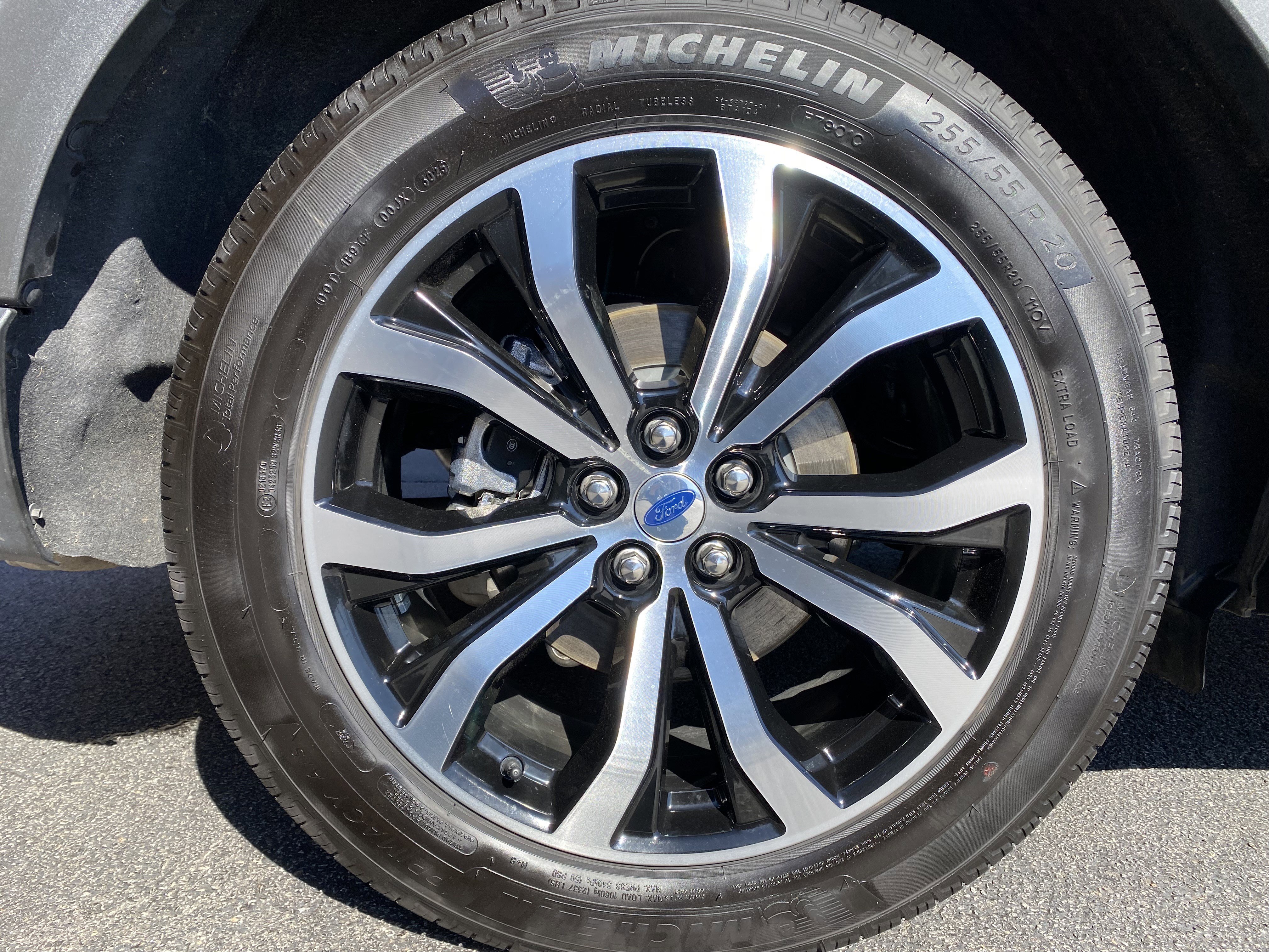 Used 2025 Ford Explorer ST-Line w/ Premium Package image 42