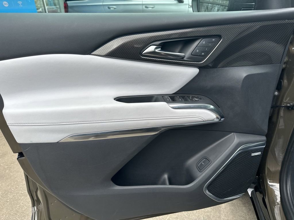 Used 2024 Chevrolet Traverse RS image 20