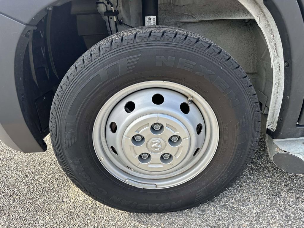 Used 2023 RAM ProMaster 2500 image 10