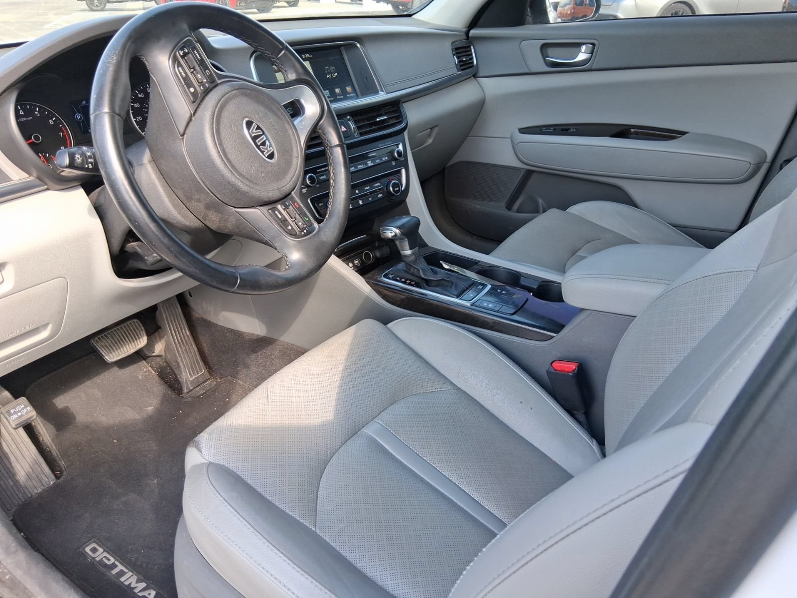 Used 2017 Kia Optima EX w/ Premium Package FWD image 6