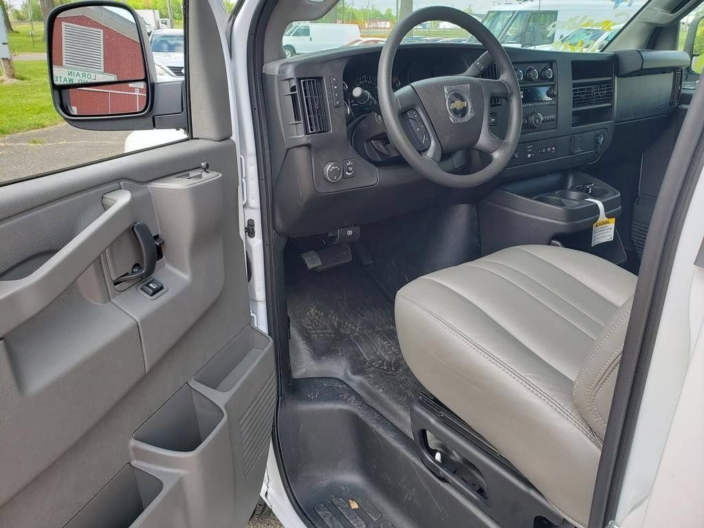 New 2025 Chevrolet Express 3500 w/ Driver Convenience Package RWD image 9