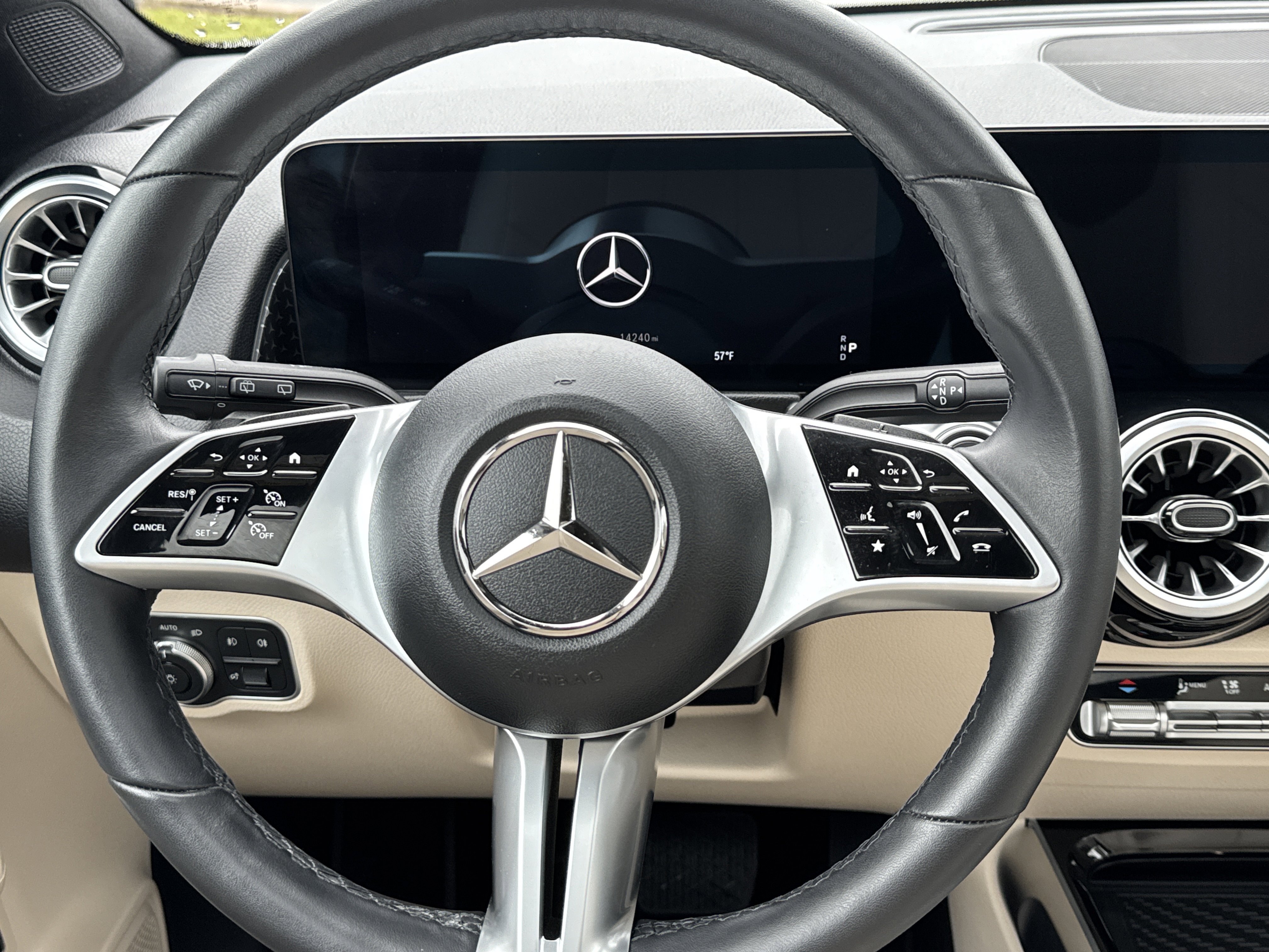 Certified 2025 Mercedes-Benz GLB 250 4MATIC image 13