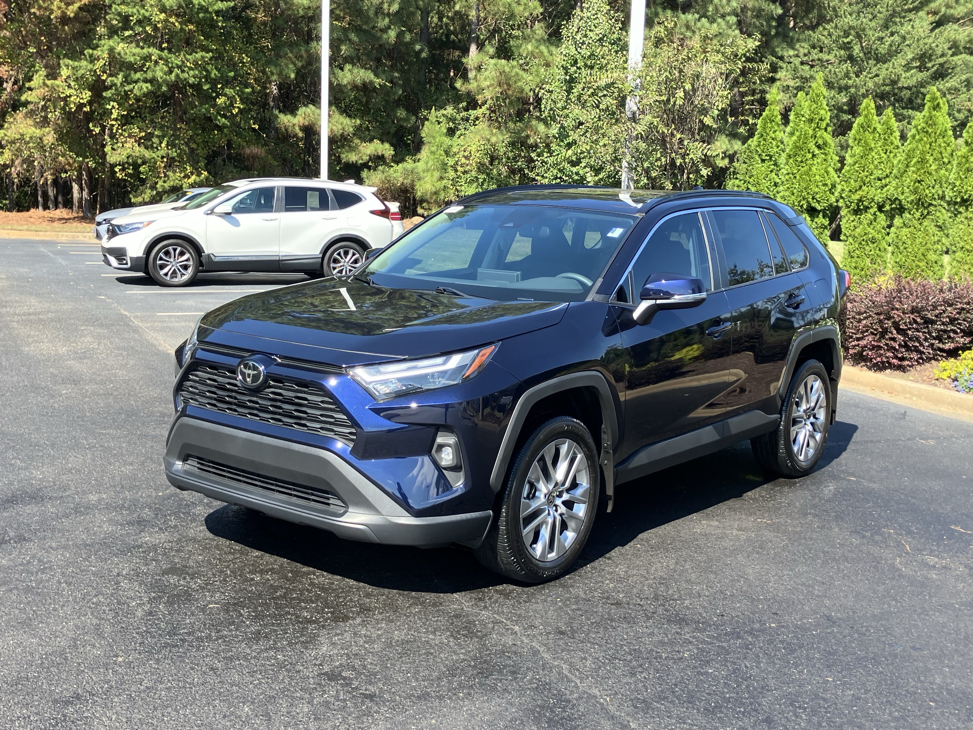 Used 2024 Toyota RAV4 XLE Premium FWD image 6