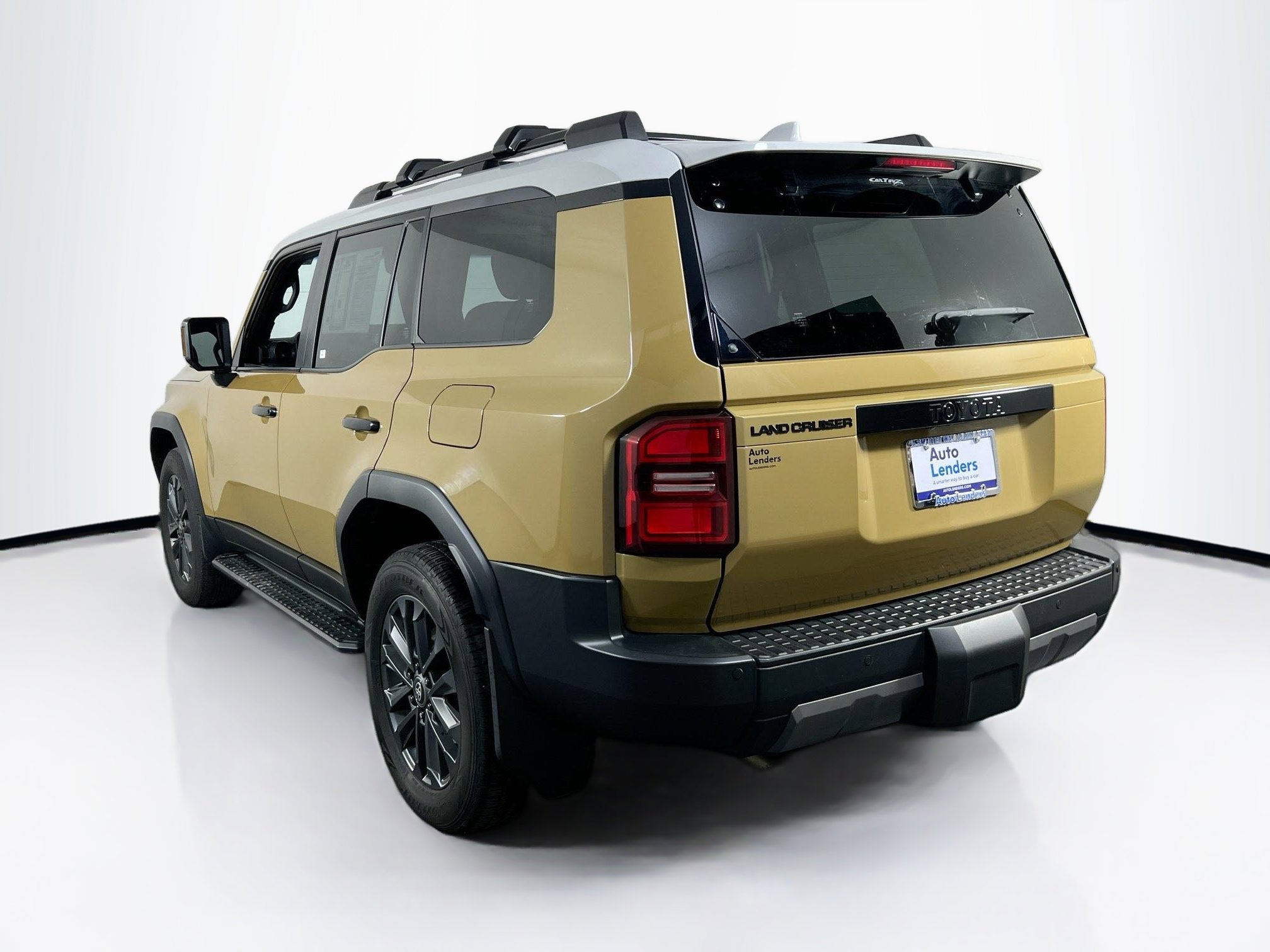 Used 2024 Toyota Land Cruiser image 7