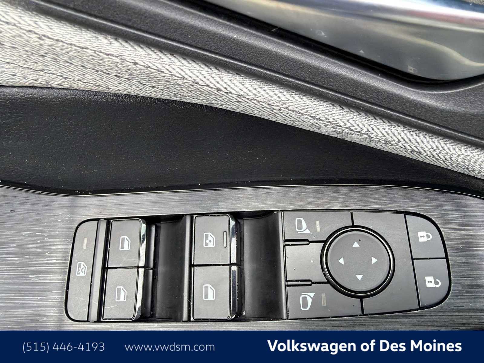 Used 2023 Nissan Rogue SV image 22