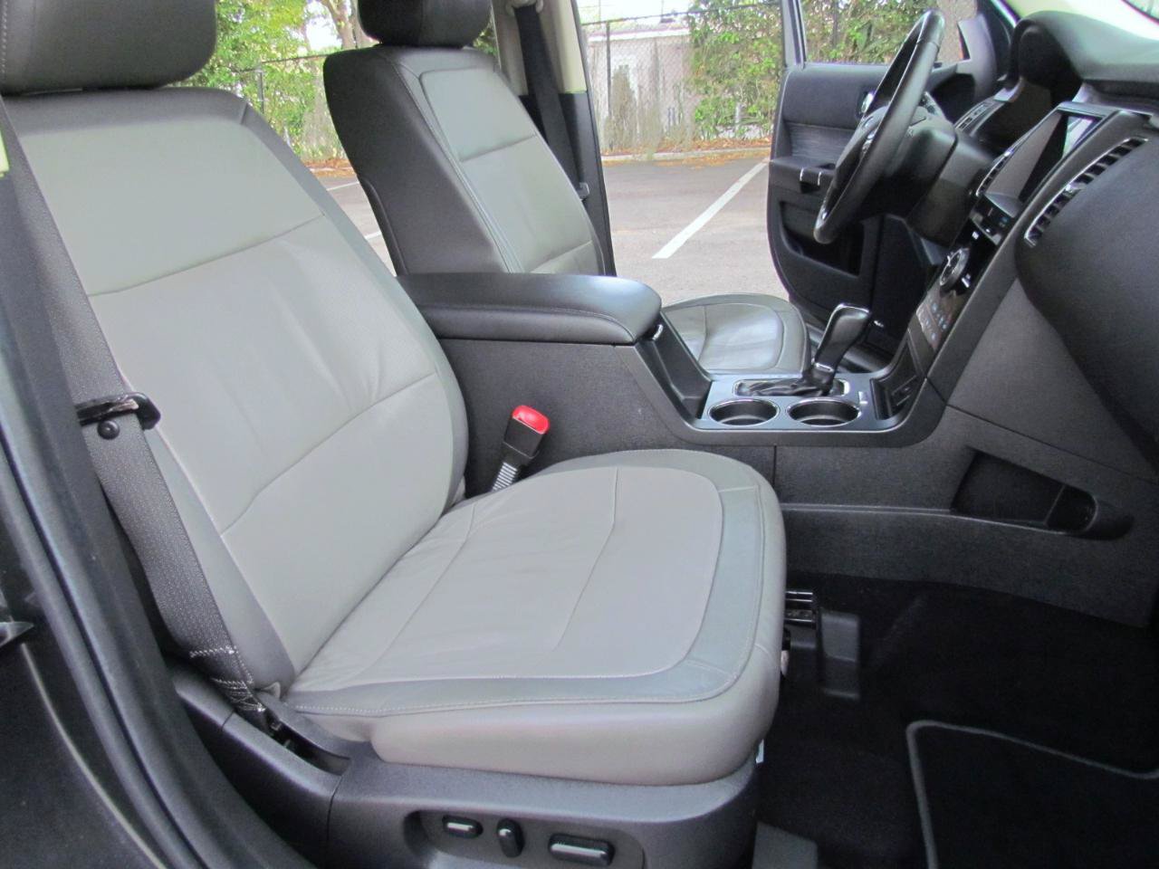 Used 2019 Ford Flex Limited w/ Equipment Group 301A AWD/4WD image 19