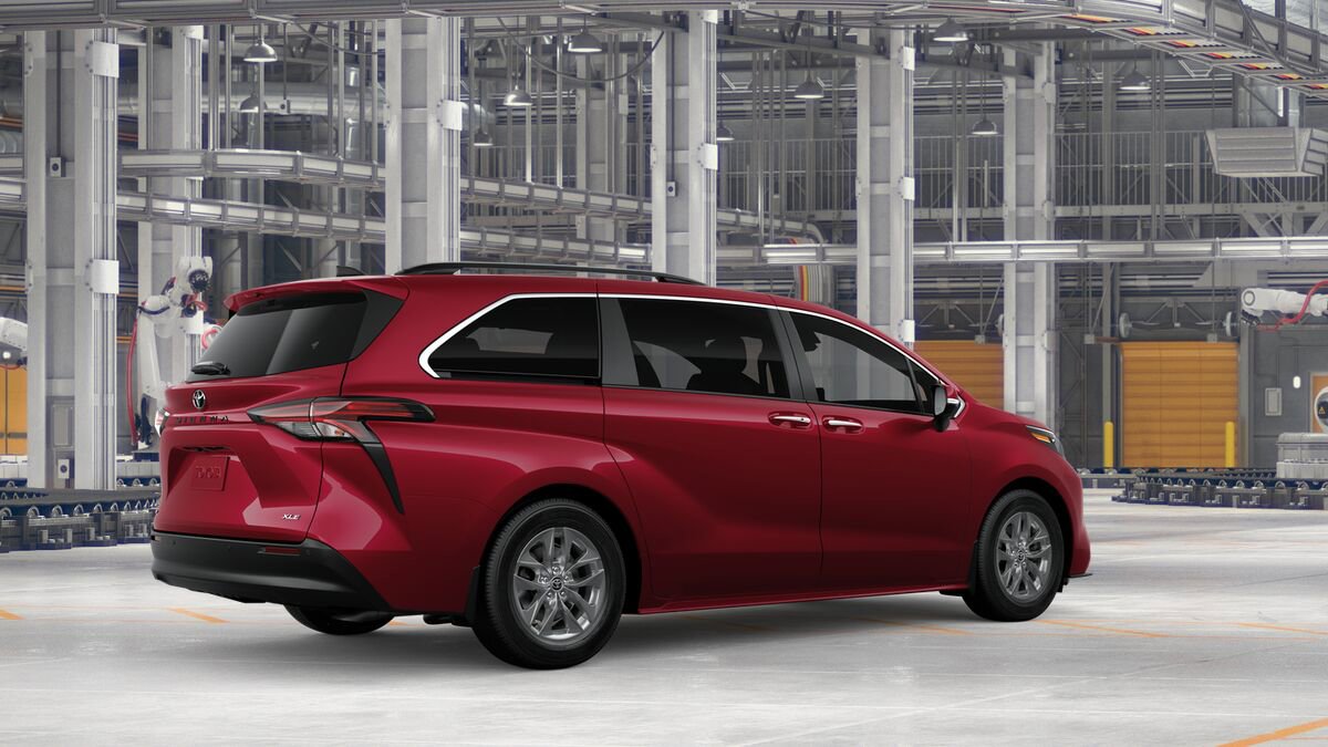 New 2026 Toyota Sienna XLE FWD image 10
