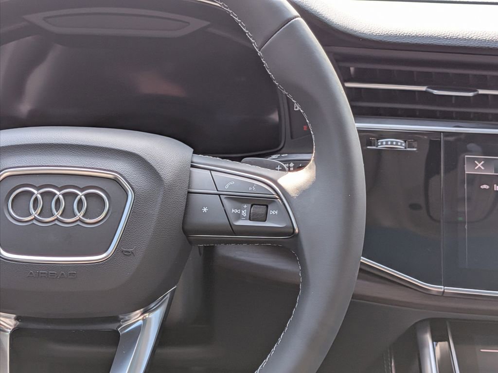 Used 2023 Audi Q8 Premium Plus AWD/4WD image 11